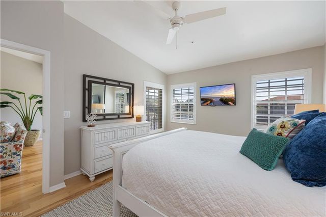 7564 Silver Trumpet LN U202, Naples, FL 34109