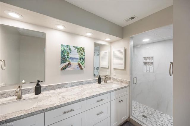 7564 Silver Trumpet LN U202, Naples, FL 34109