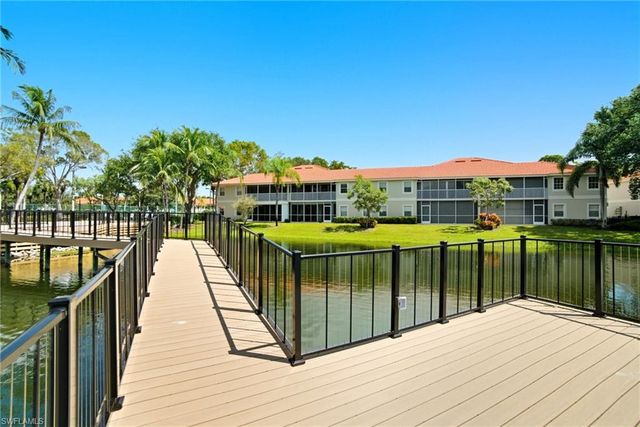 7564 Silver Trumpet LN U202, Naples, FL 34109