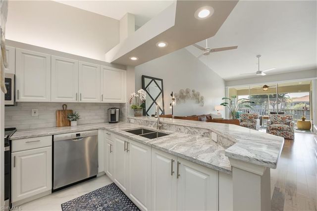 7564 Silver Trumpet LN U202, Naples, FL 34109