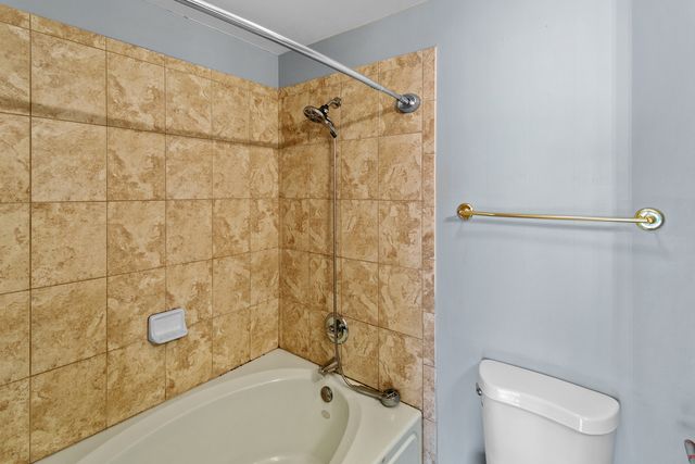 1309 Manning Avenue, Montgomery, IL 60538