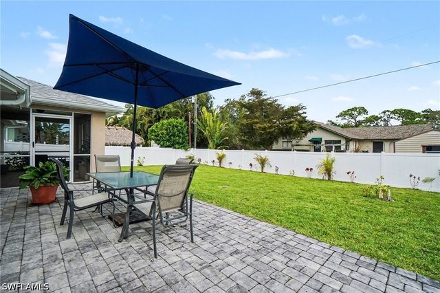4618 Sierra LN, Bonita Springs, FL 34134