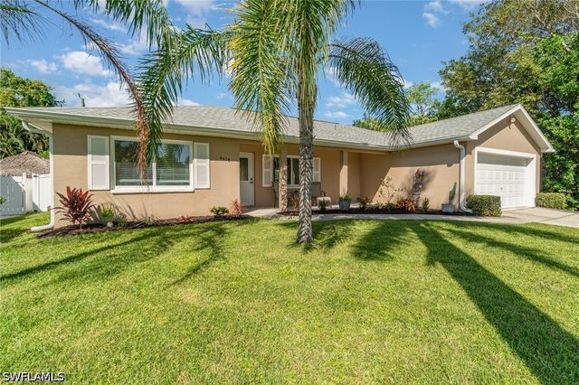 4618 Sierra LN, Bonita Springs, FL 34134