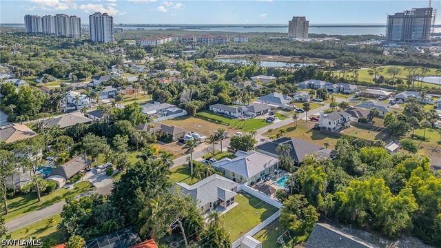 4618 Sierra LN, Bonita Springs, FL 34134