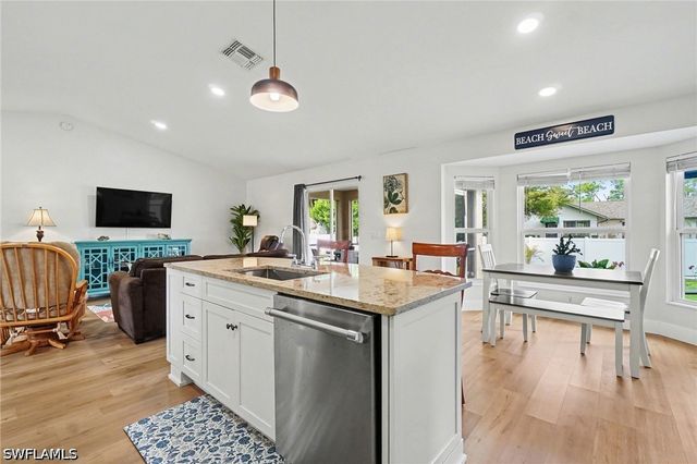 4618 Sierra LN, Bonita Springs, FL 34134