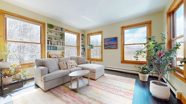 1470 Moody Road, Huntington, VT 05462