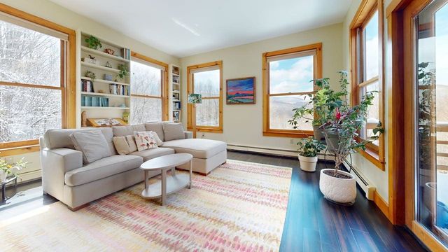 1470 Moody Road, Huntington, VT 05462