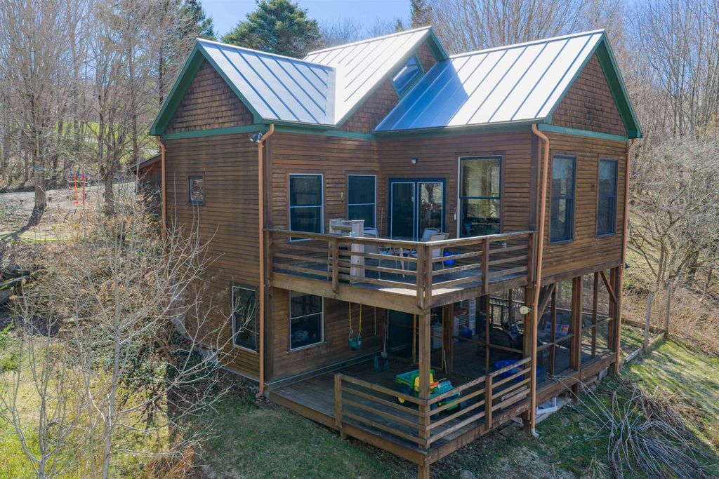 1470 Moody Road, Huntington, VT 05462