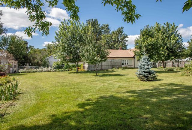 1760 Michigan Drive, Evansdale, IA 50707