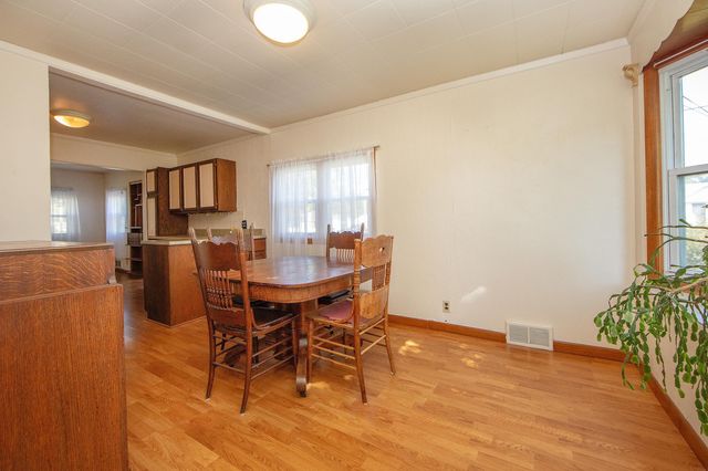 1760 Michigan Drive, Evansdale, IA 50707