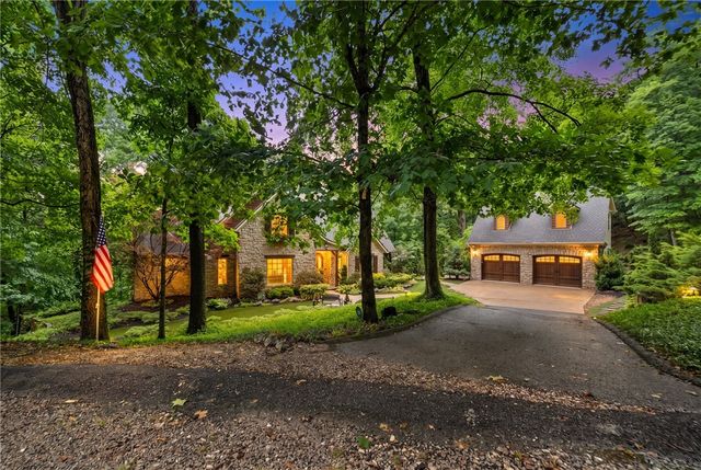 53 Wildcat Lane, Eureka Springs, AR 72631