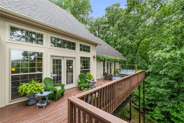53 Wildcat Lane, Eureka Springs, AR 72631