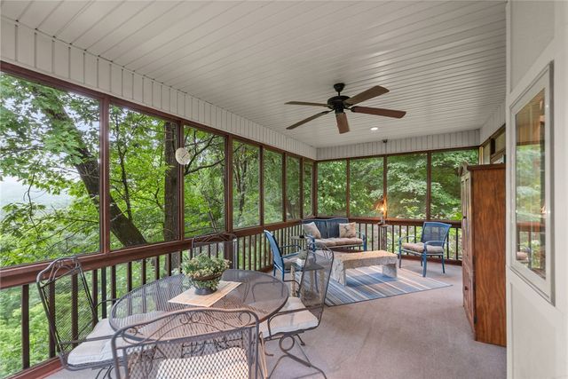 53 Wildcat Lane, Eureka Springs, AR 72631