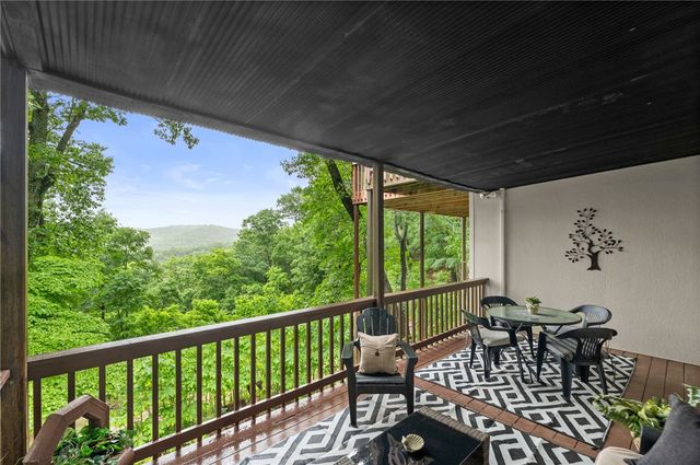 53 Wildcat Lane, Eureka Springs, AR 72631