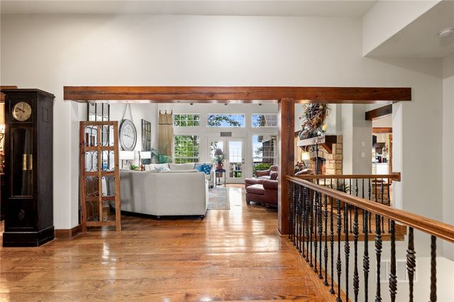 53 Wildcat Lane, Eureka Springs, AR 72631