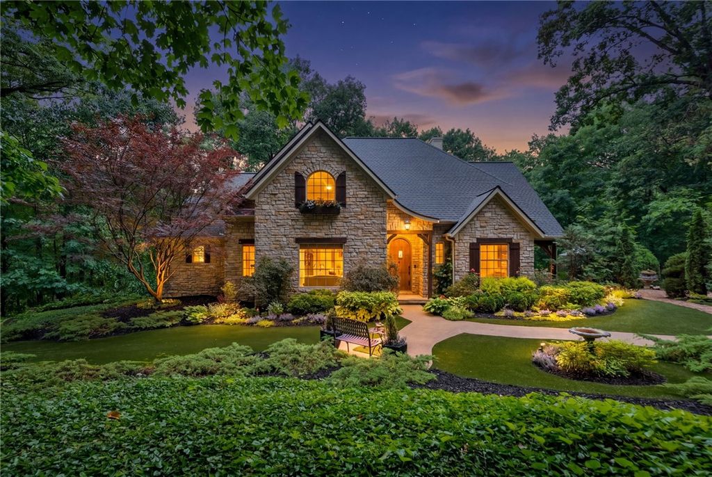 53 Wildcat Lane, Eureka Springs, AR 72631
