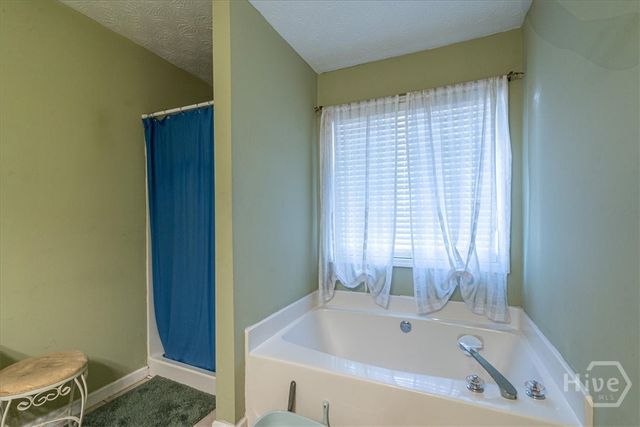 1202 Nunnally Drive, Monroe, GA 30655