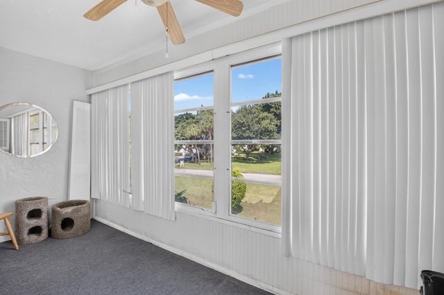 2 Abbey Lane 205, Delray Beach, FL 33446