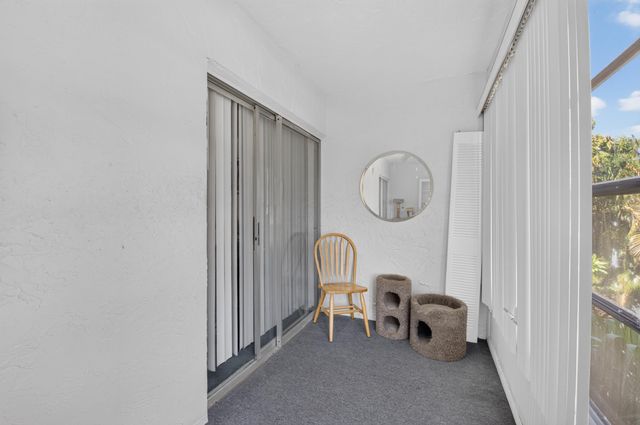 2 Abbey Lane 205, Delray Beach, FL 33446