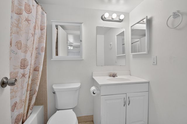 2 Abbey Lane 205, Delray Beach, FL 33446