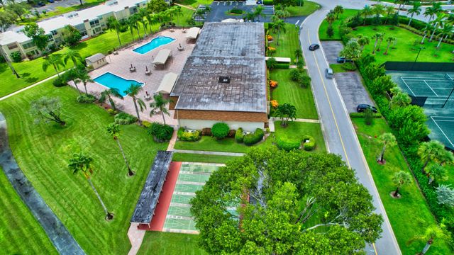 2 Abbey Lane 205, Delray Beach, FL 33446