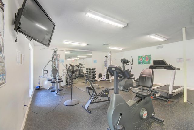2 Abbey Lane 205, Delray Beach, FL 33446