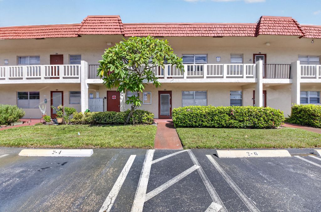 2 Abbey Lane 205, Delray Beach, FL 33446