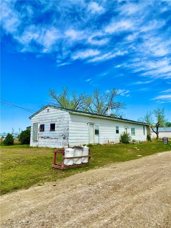 200 Cleveland, Other, MT 59523 photo 4