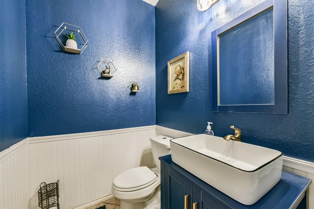 14002 Willowshire Lane, Houston, TX 77014