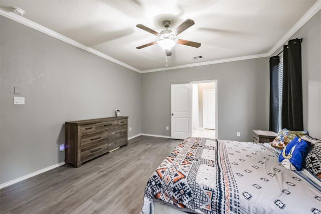 14002 Willowshire Lane, Houston, TX 77014