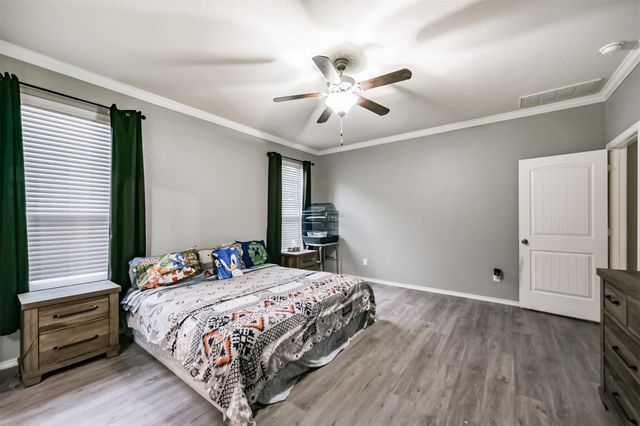 14002 Willowshire Lane, Houston, TX 77014