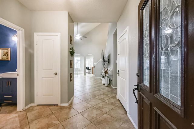 14002 Willowshire Lane, Houston, TX 77014