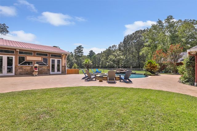 26342 Hill And Dale Avenue, Splendora, TX 77372