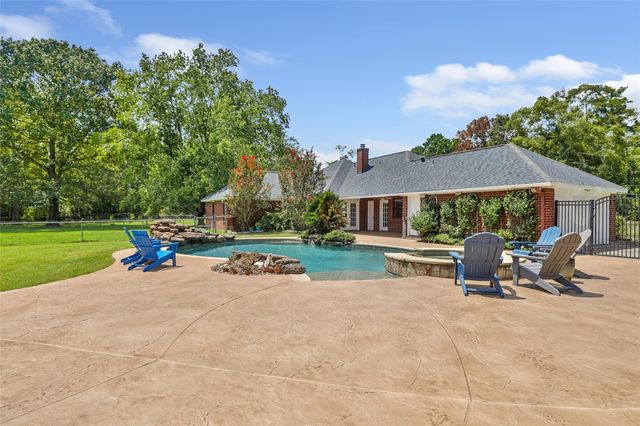 26342 Hill And Dale Avenue, Splendora, TX 77372