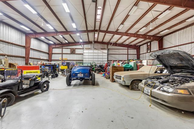 26342 Hill And Dale Avenue, Splendora, TX 77372