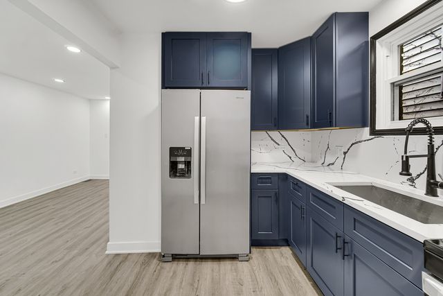 6420 S Winchester Avenue, Chicago, IL 60636