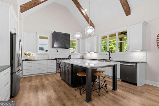 2490 S Carroll Court, Villa Rica, GA 30180