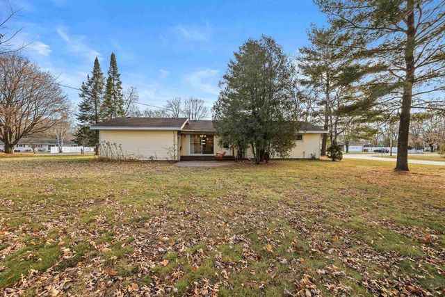 3000 BELKE STREET, Stevens Point, WI 54481