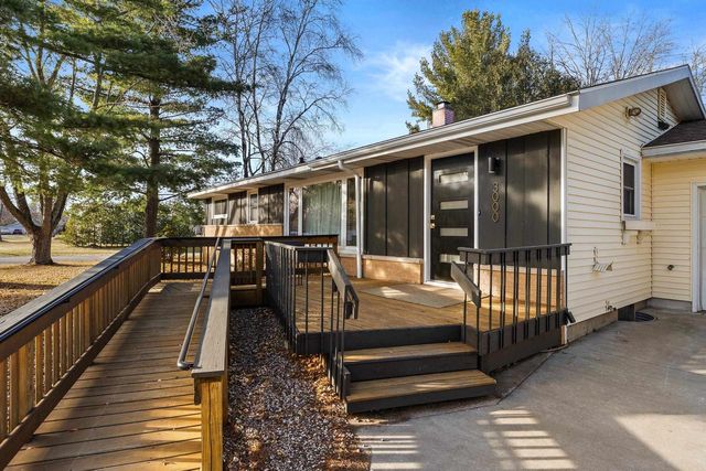 3000 BELKE STREET, Stevens Point, WI 54481