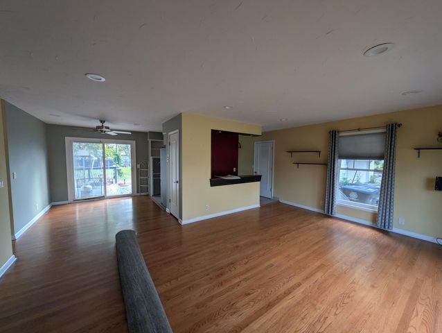 1025 27TH AVENUE Avenue, Council Bluffs, IA 51501