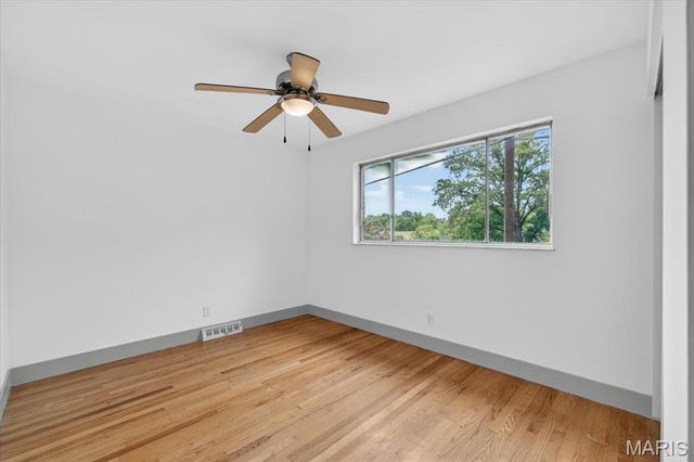 4851 Sunnyview Drive, St Louis, MO 63128