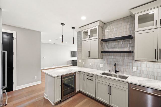 10261 Calumet Avenue 203, Dyer, IN 46311