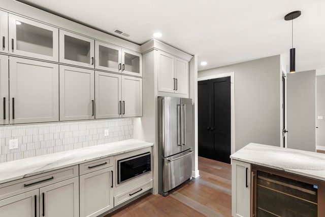 10261 Calumet Avenue 203, Dyer, IN 46311