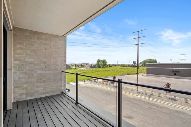 10261 Calumet Avenue 203, Dyer, IN 46311