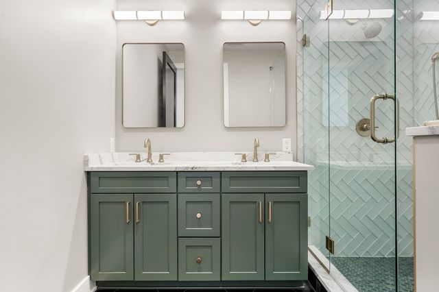 10261 Calumet Avenue 203, Dyer, IN 46311