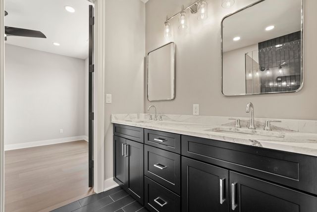 10261 Calumet Avenue 203, Dyer, IN 46311