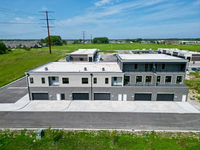 10261 Calumet Avenue 203, Dyer, IN 46311