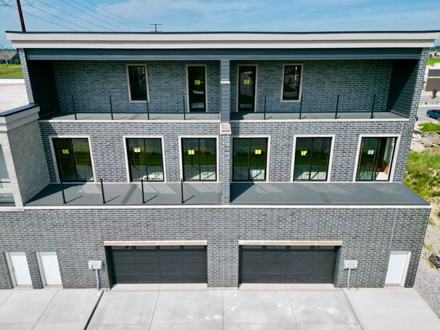 10261 Calumet Avenue 203, Dyer, IN 46311