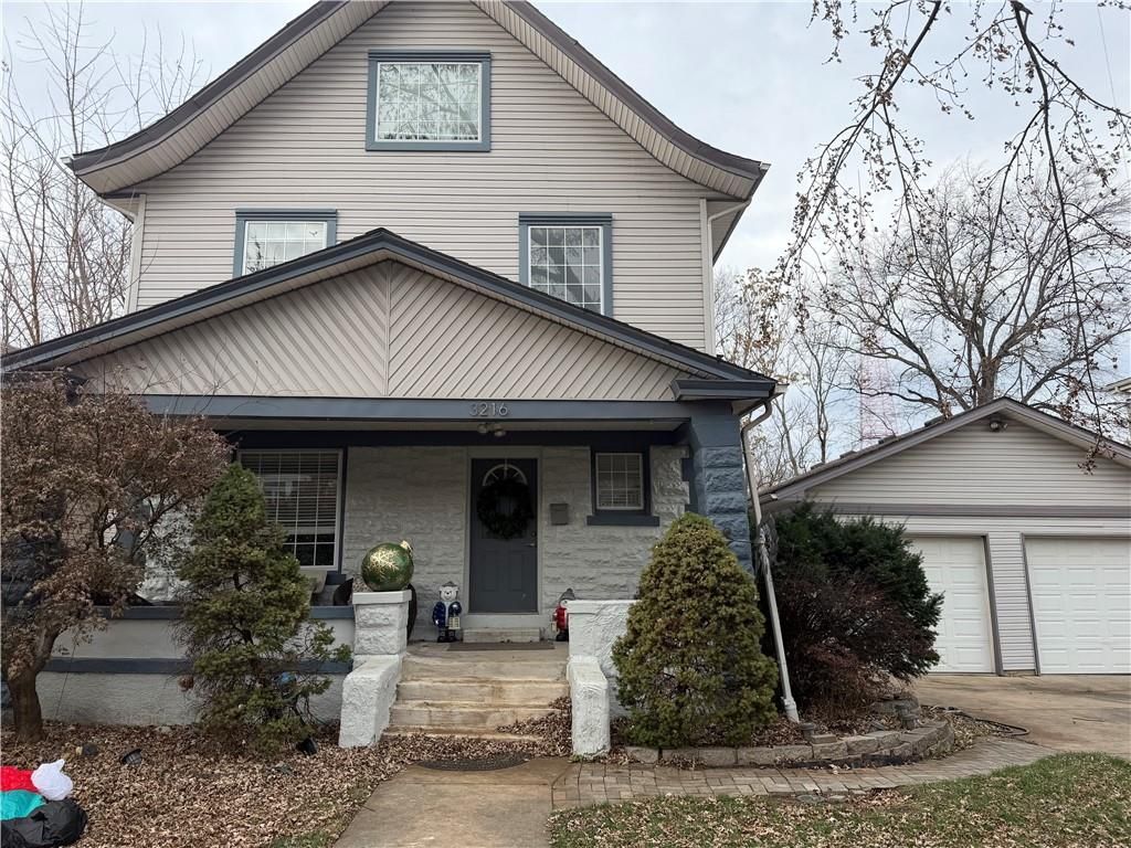 3214 & 3216 Charlotte Street, Kansas City, MO 64109