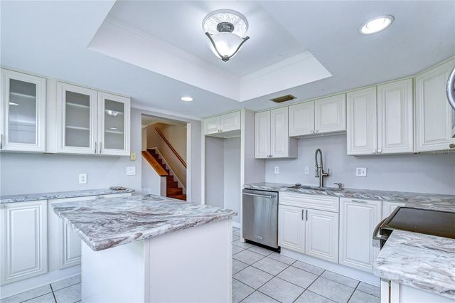 4723 SOUTHBREEZE DRIVE, Tampa, FL 33624